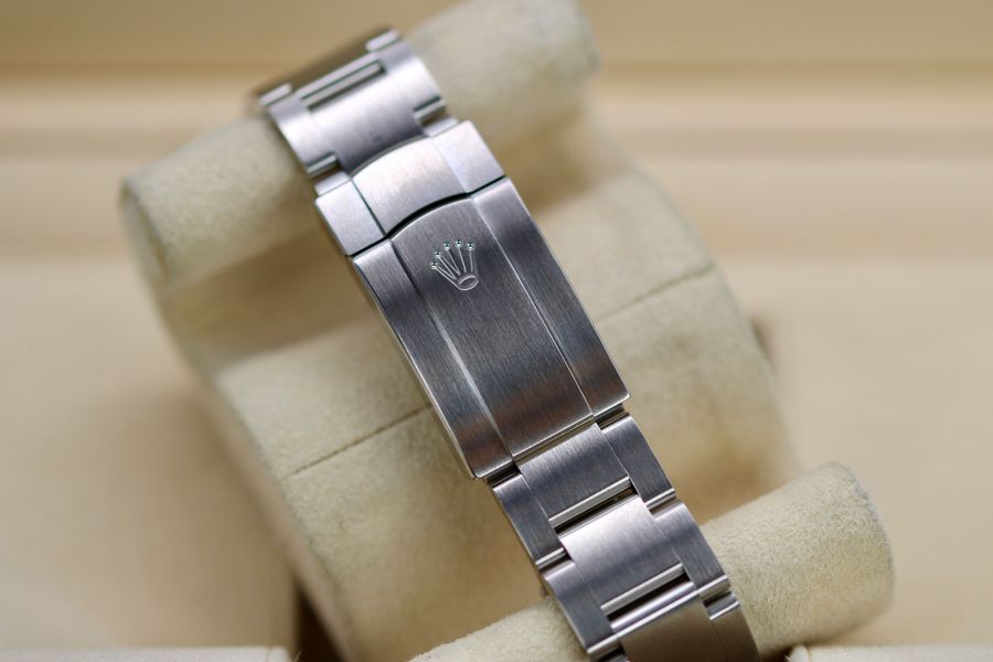 Rolex Oyster Perpetual 126000